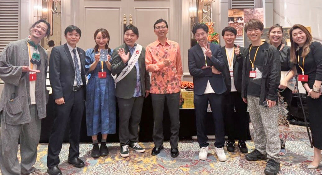 国境を越えて届くもの。マレーシア日本大使館でのezuヒジャブ展示