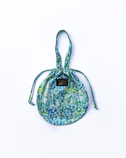 white flowers circle bag