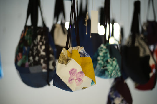 reversible kincyaku bag
