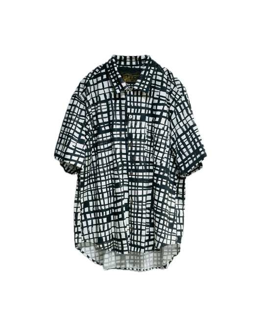 finger line half sleeve shirt