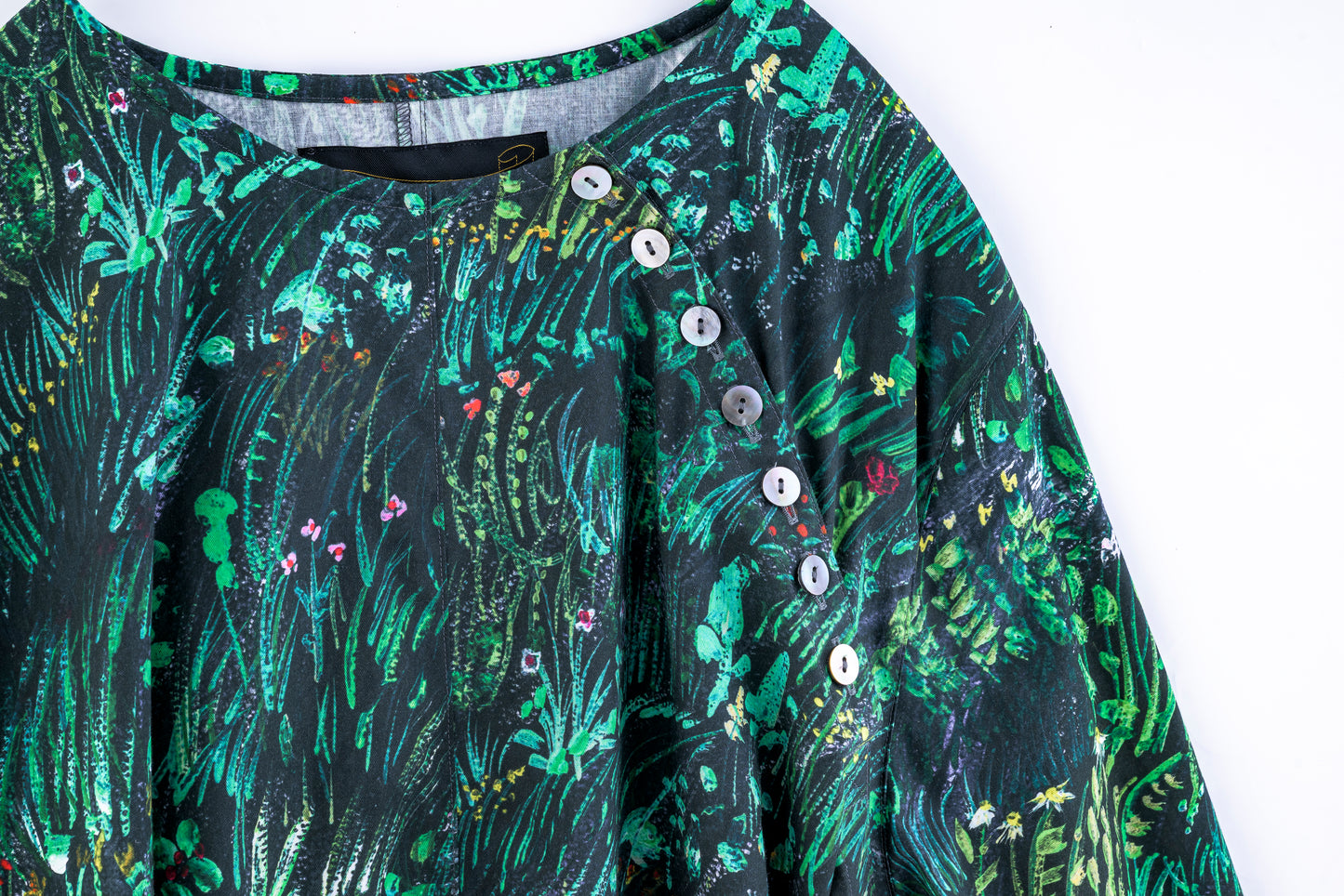 planetary field hiens dress black