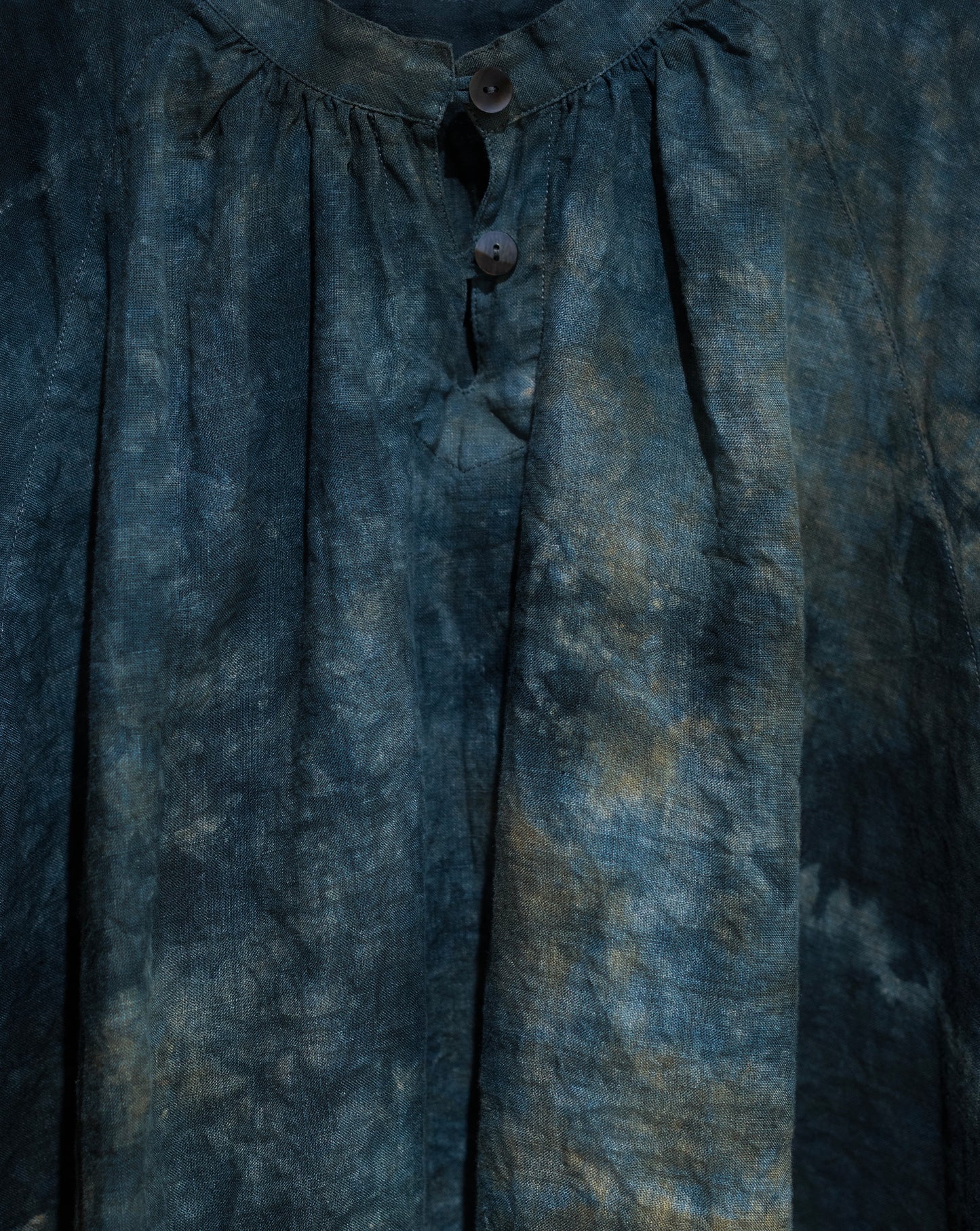 one of one hand dyed 2way blouse