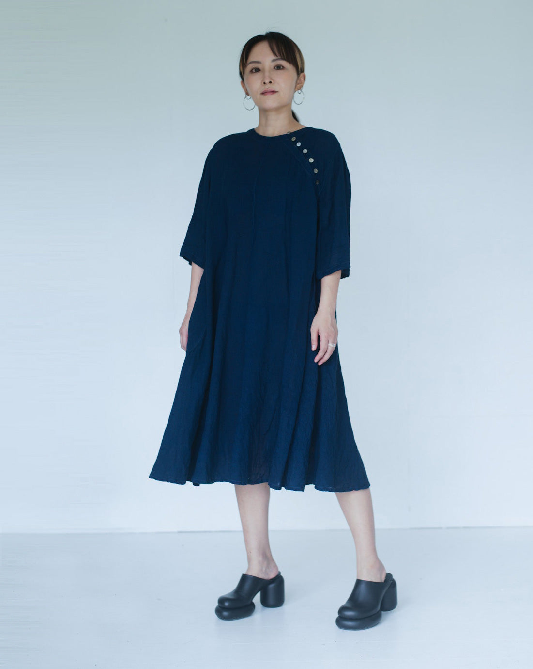 one of one ヒエン夫人のワンピース – ezu