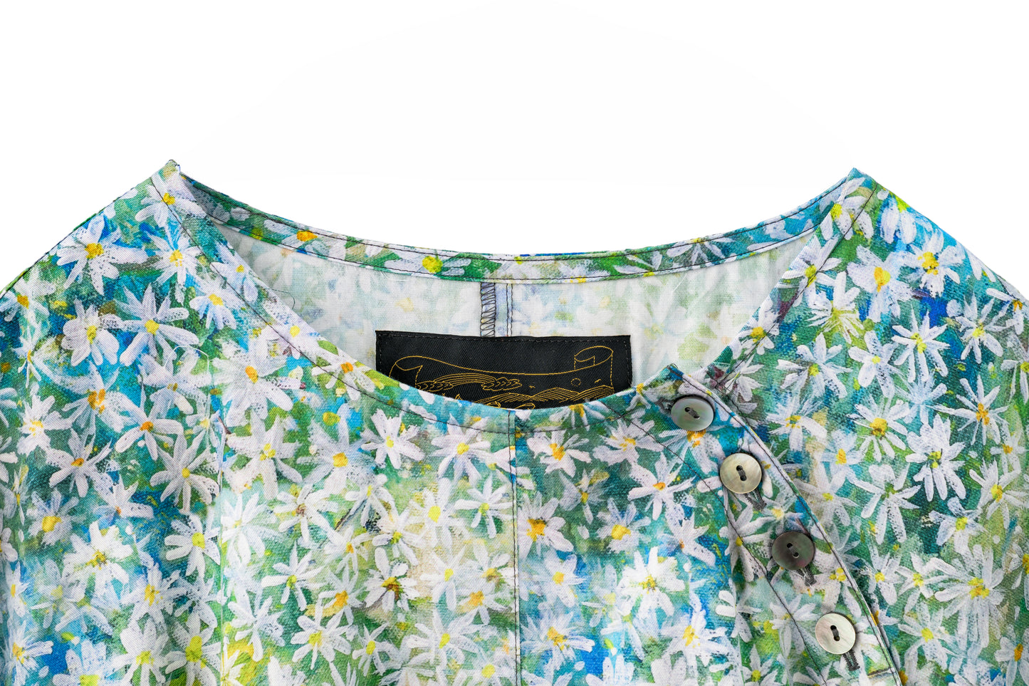 white flowers hiens dress