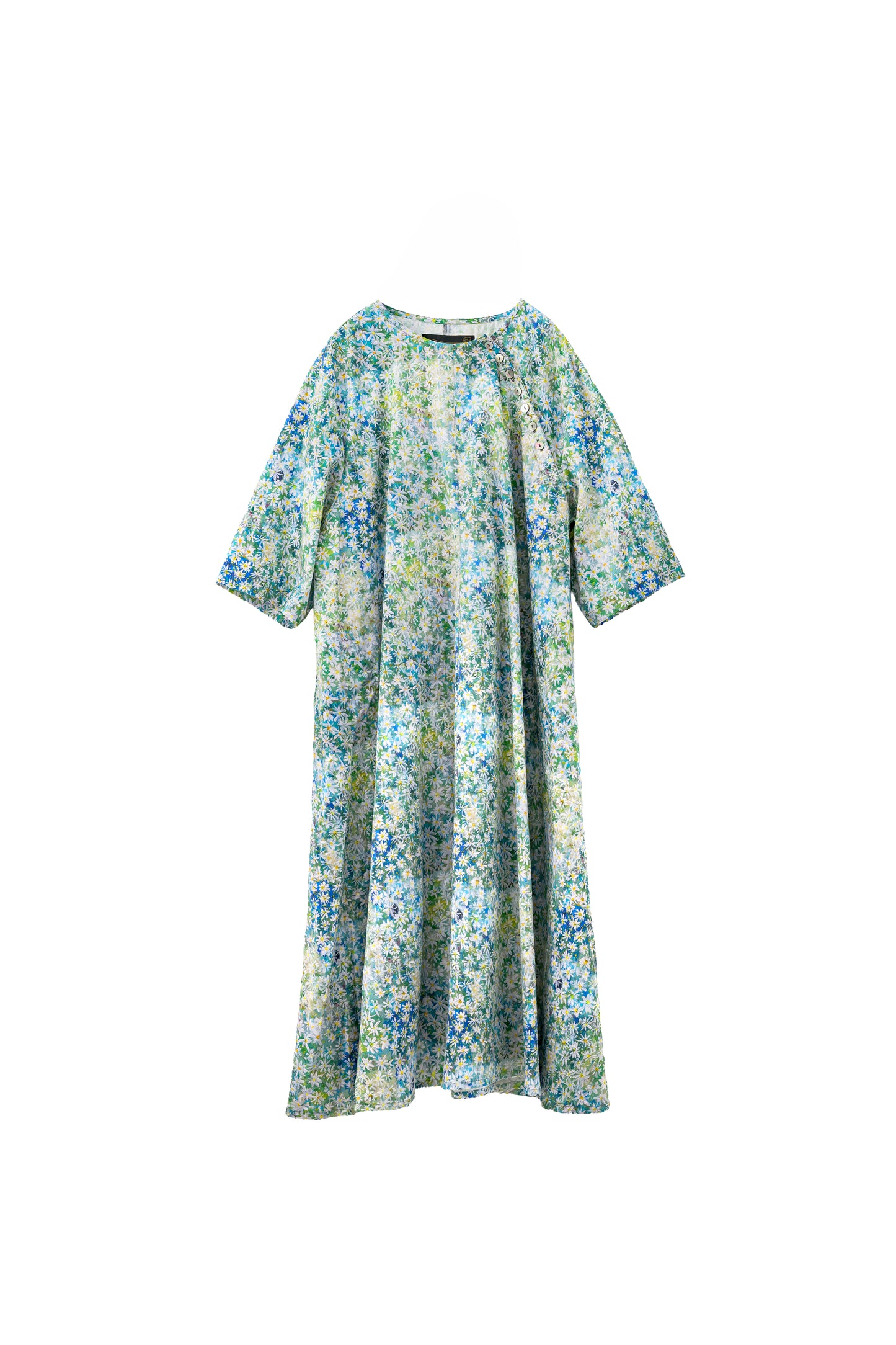 white flowers hiens dress
