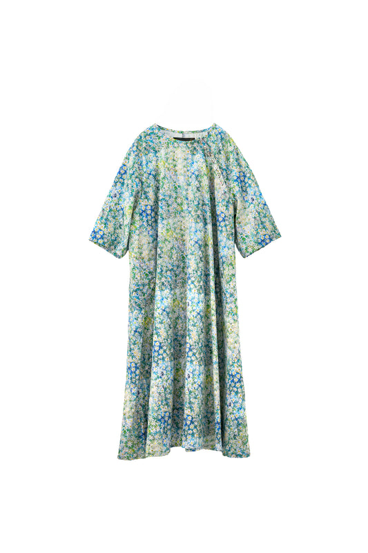 white flowers hiens dress